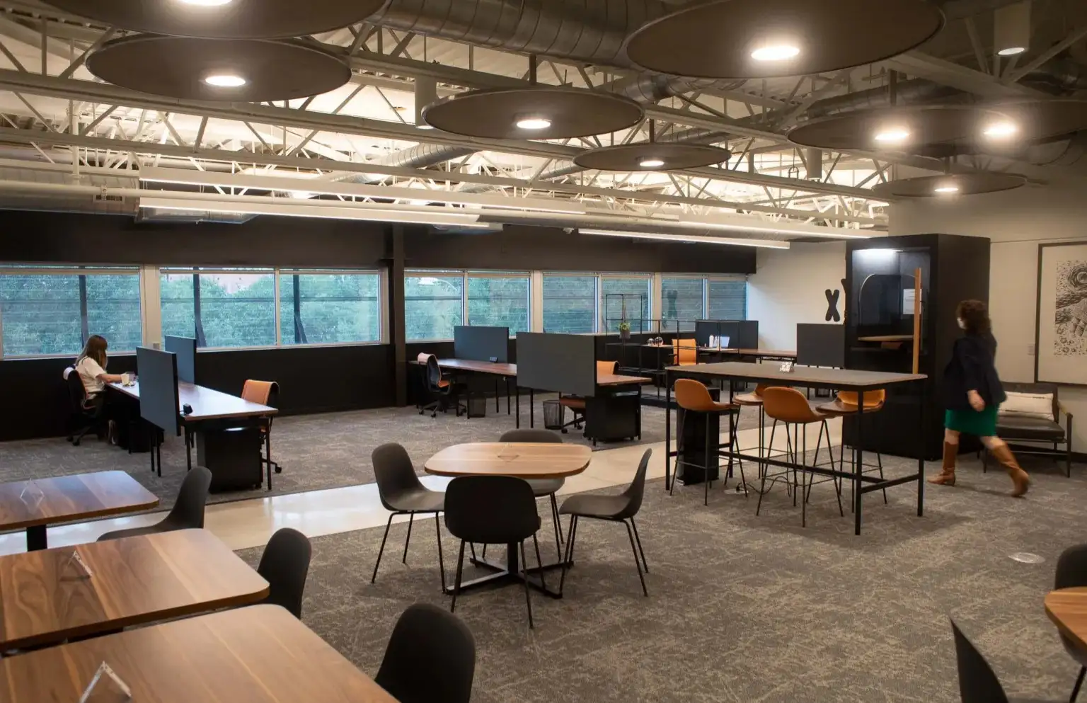 یه جای دنج برای کار یا جلسه