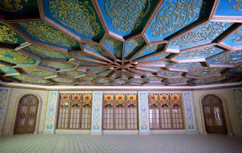 باغ رستوران ملل ایران مال