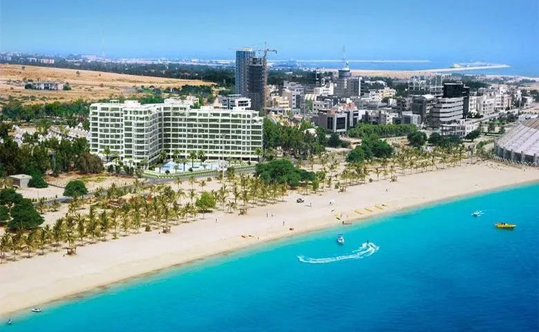 پارکهای ساحلی و فضاهای بازی اطراف پلاژ