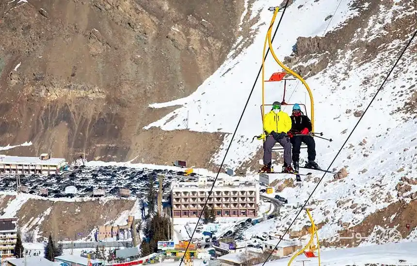 اسکی روی چمن در دیزین چیست؟