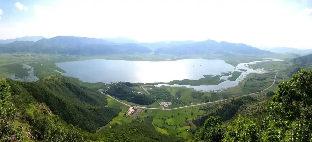 سد قشلاق (سد وحدت)