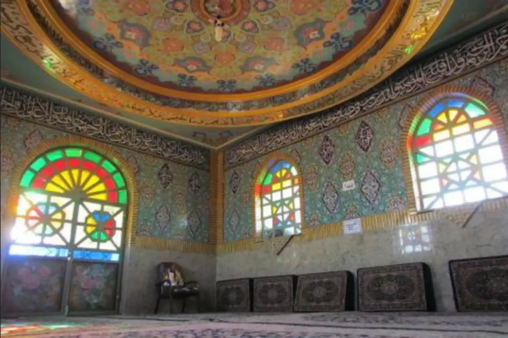  امامزاده حمزه عرب بیجار