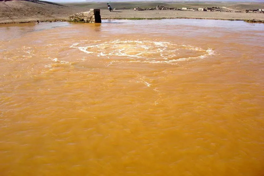 چشمه باباگرگر قروه