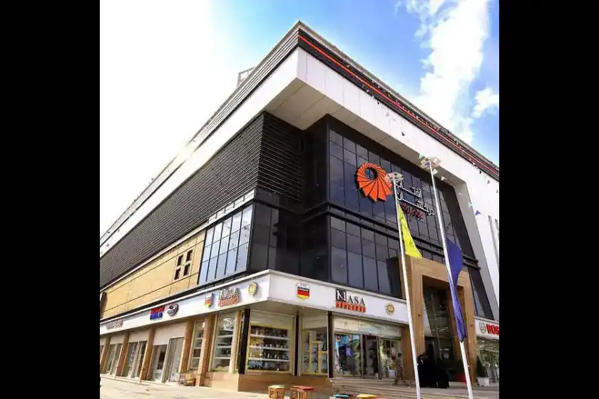 مرکز خرید گلستان بانه